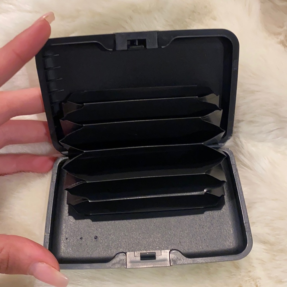 Armored wallet